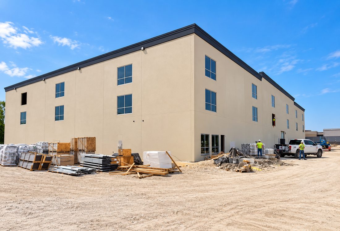 Stucco and EIFS exterior finish project 11 on a commercial building in Dallas-Fort Worth